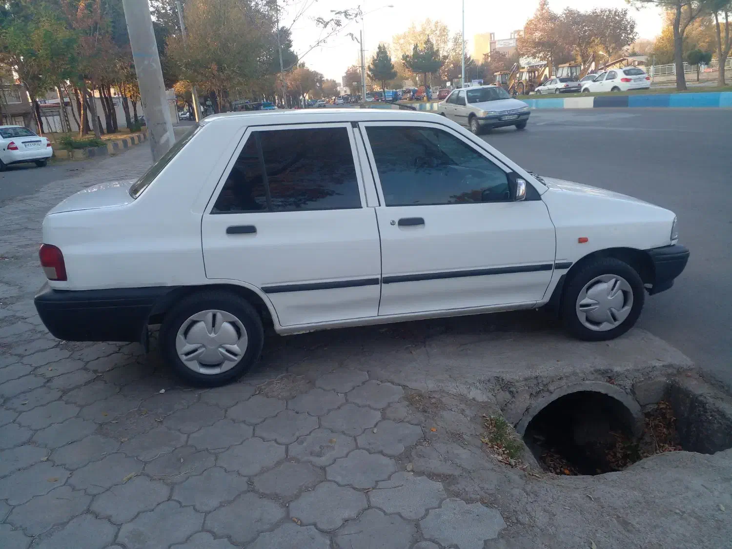 فروش فوری یکدستگاه پراید مدل ۹۴ سفید تک گانه|خودرو سواری و وانت|اهر, |دیوار