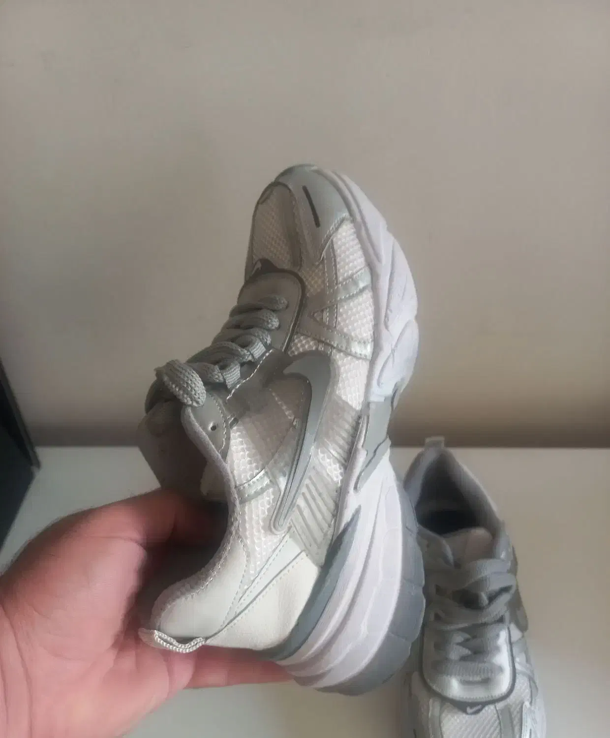 کتونی وی تو کی ، شماره چهل|کیف، کفش، کمربند|کرج, حسن آباد|دیوار