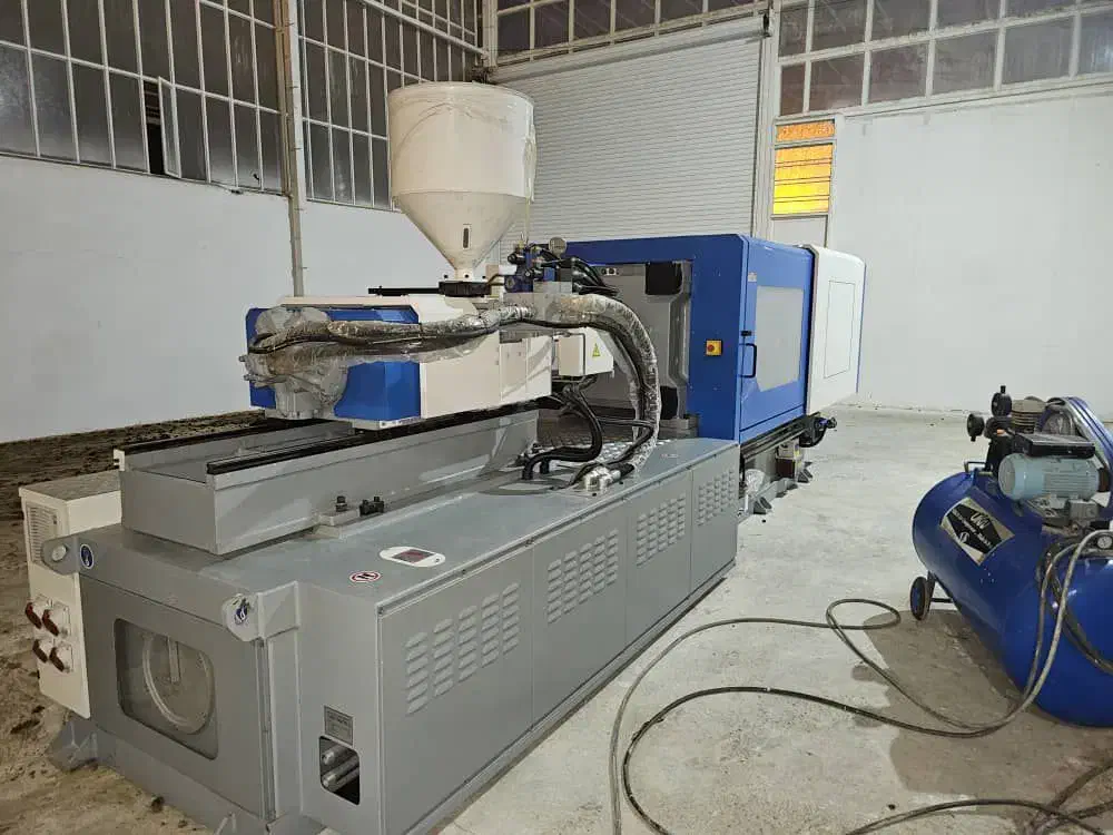 فروش دستگاههای تزریق پلاستیک چینی و ایرانی|ماشینآلات صنعتی|سنندج, |دیوار