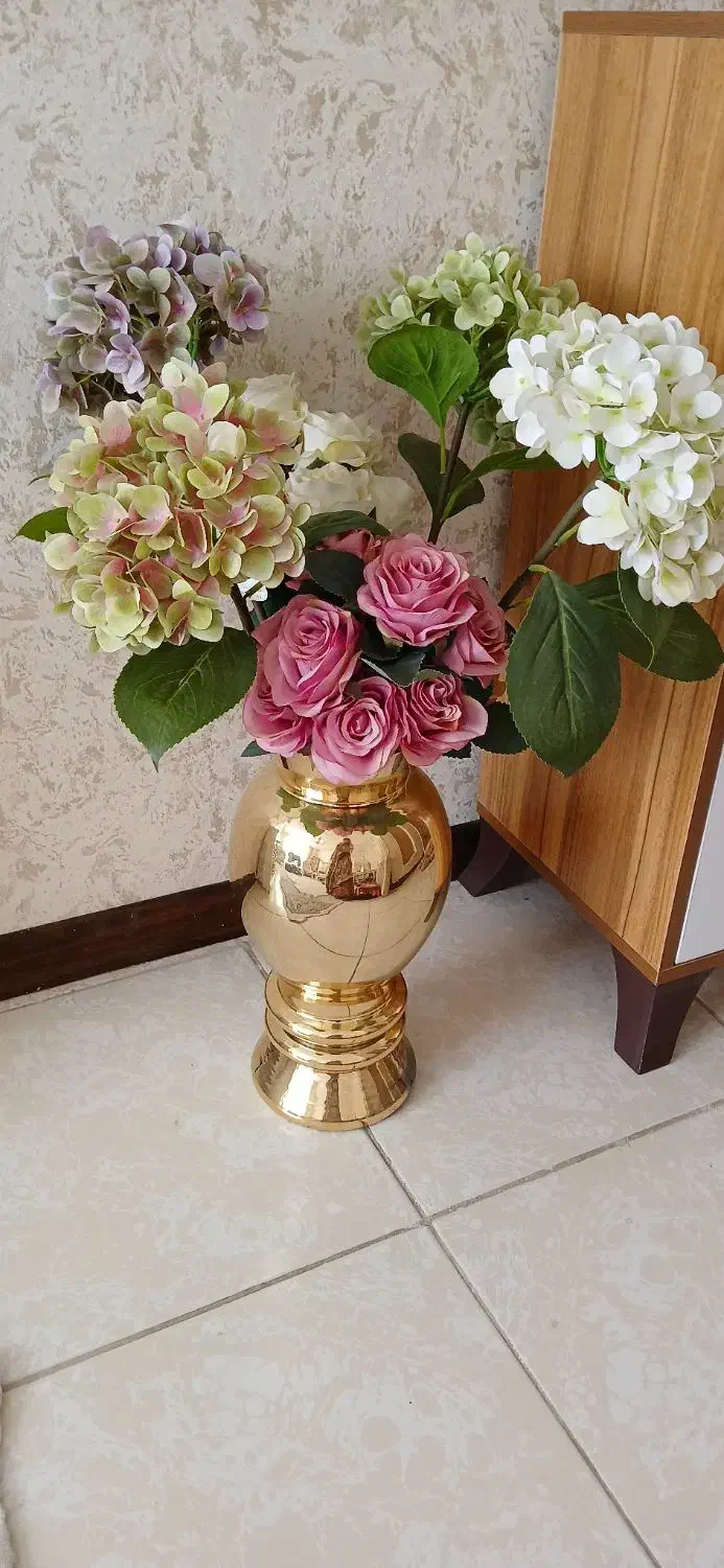 گلو گلدان|گل مصنوعی|ملایر, |دیوار