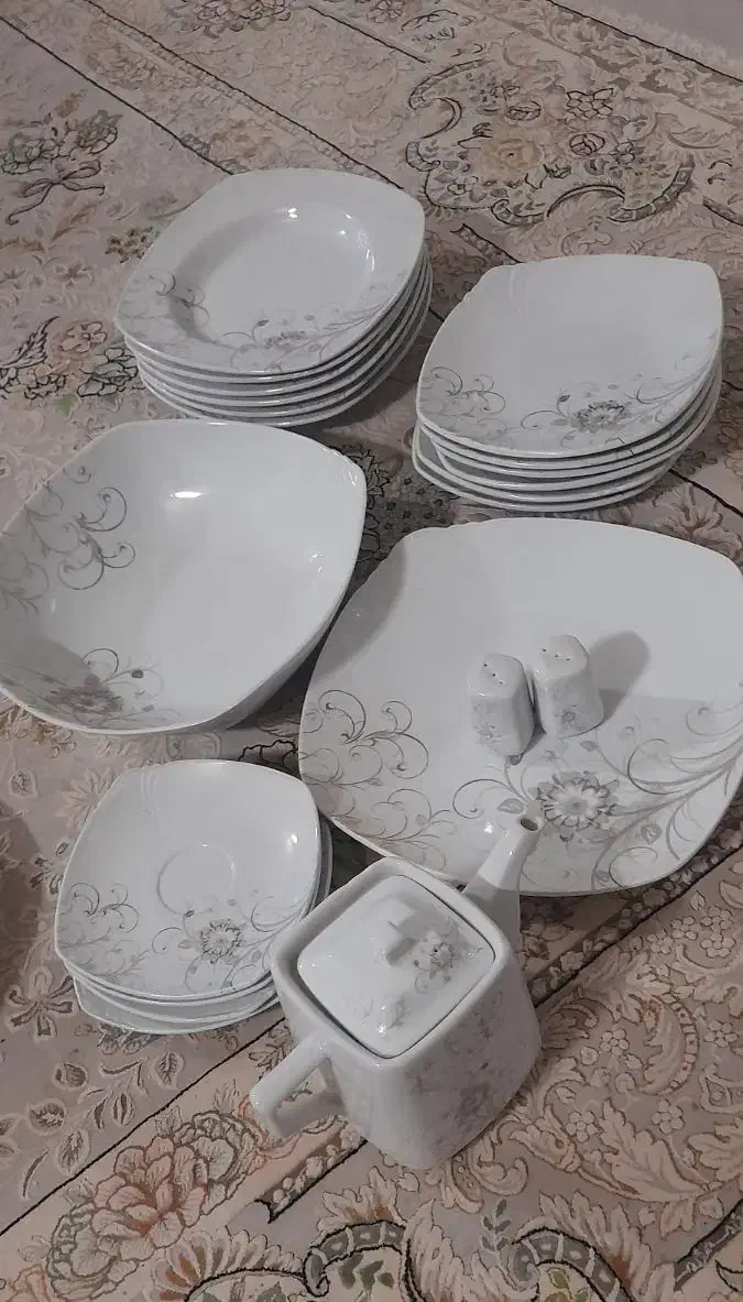 چینی|ظروف سرو و پذیرایی|مشهد, قائم|دیوار