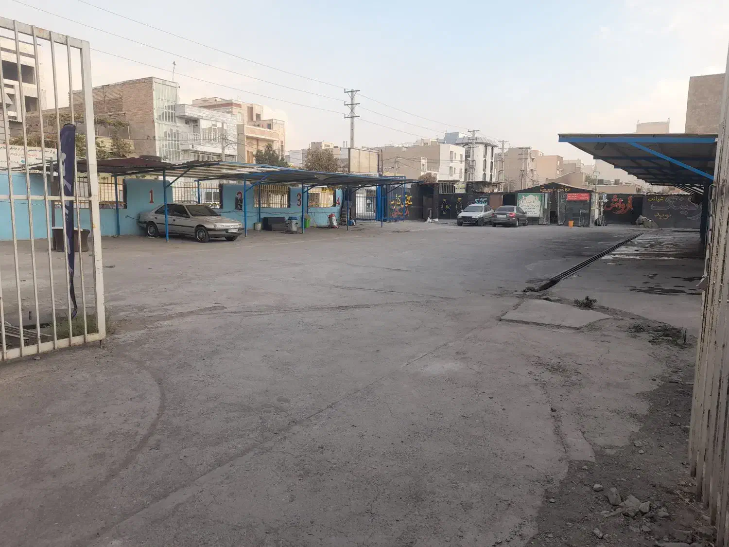 به چند نیروی کار در کارواش نیازمندیم .|استخدام سرایداری و نظافت|فردیس, قریشی|دیوار