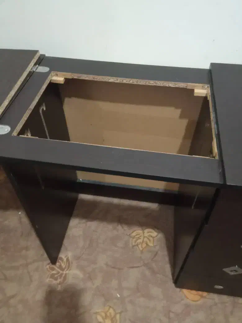 میز|میز تحریر و کامپیوتر|رشت, نظری|دیوار