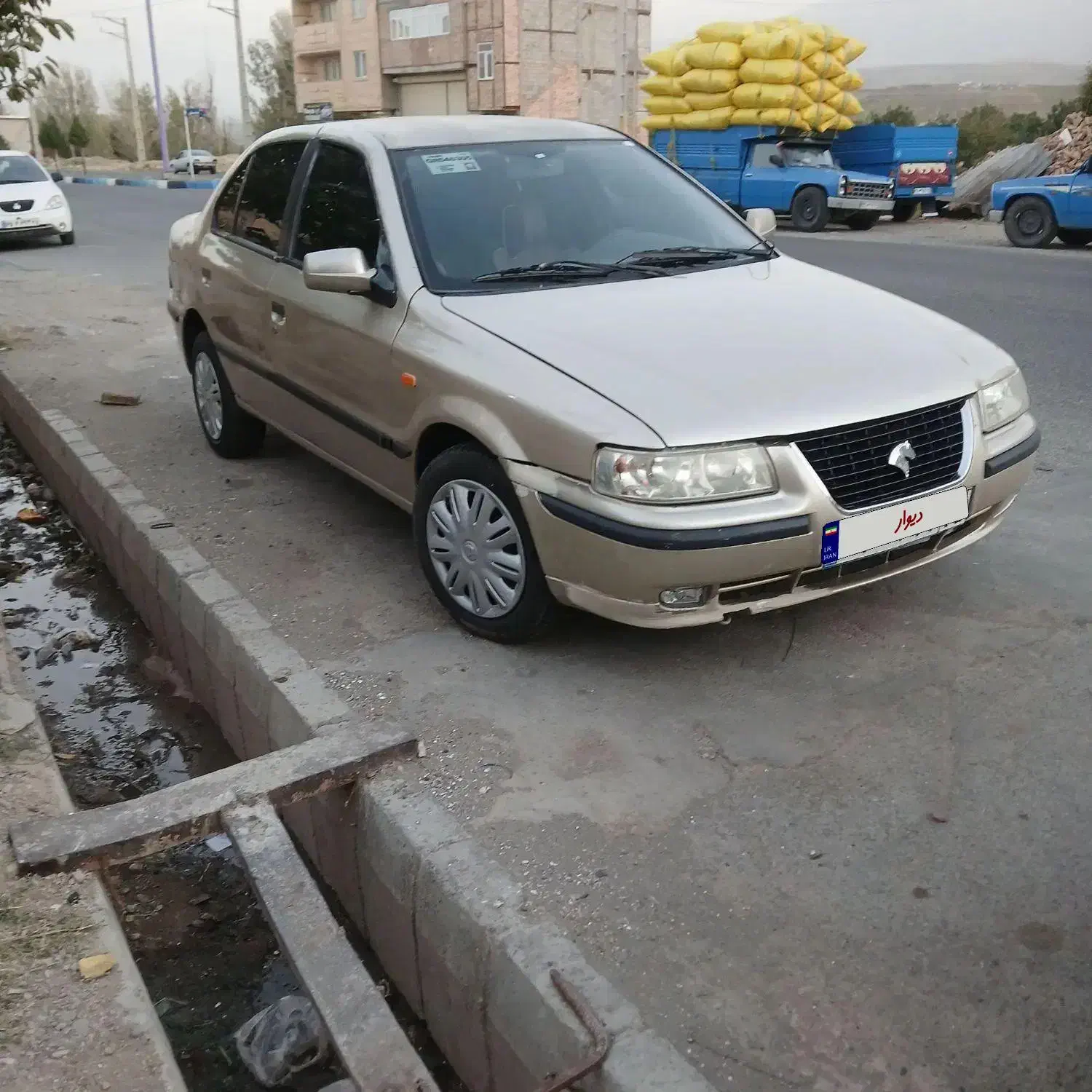 سمندمدل 82|خودرو سواری و وانت|اهر, |دیوار