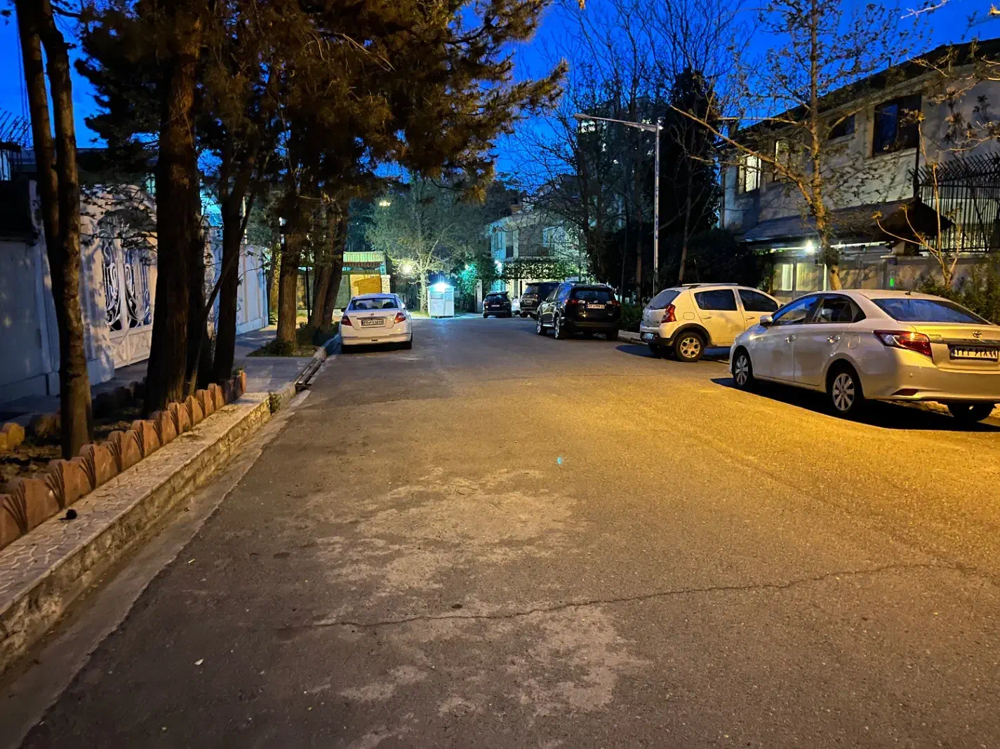 اجاره ۱۰۰۰ متر ویلا دربست فاز اصلی شهرک غرب