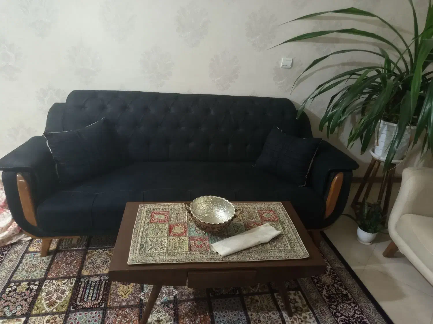 مبل|مبلمان خانگی و میز عسلی|گلبهار, شهر جدید گلبهار|دیوار