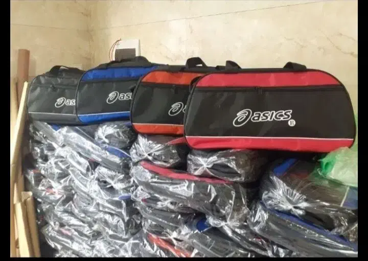 فروش فقط ب صورت کلی|کیف، کفش، کمربند|همدان, |دیوار