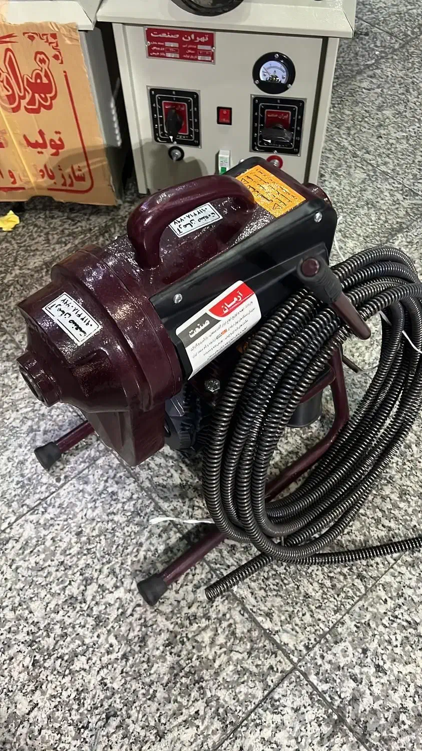 تاسیسات لوله بازکنی وچاه بازکنی فاضلاب|خدمات پیشه و مهارت|یزد, |دیوار