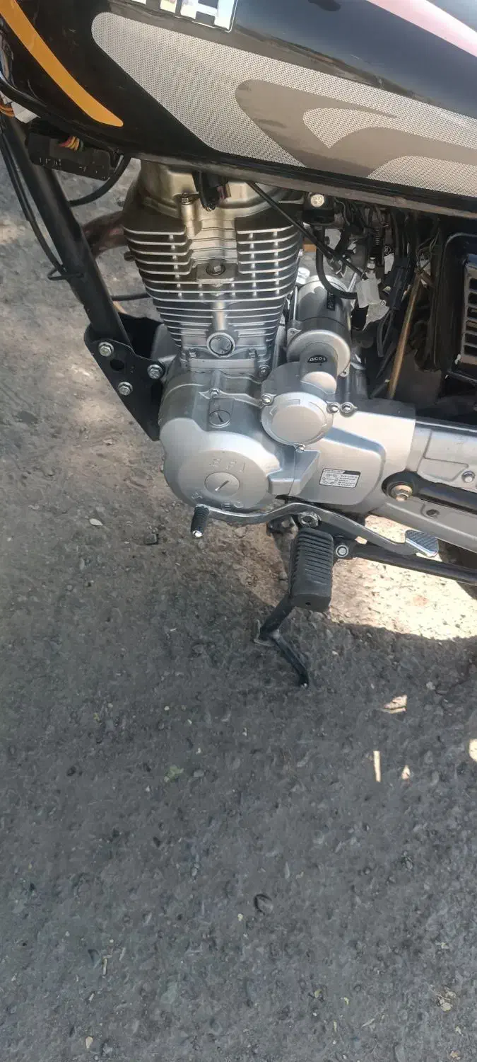 هندا ۲۰۰.۱۲۵.۱۵۰ مدل ۴۰۱|موتورسیکلت|تهران, عباس‌آباد|دیوار
