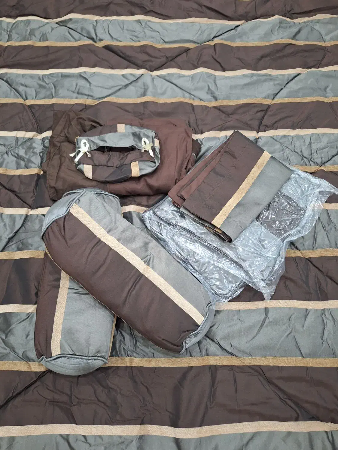 سرویس روتختی ۹ تکه کاملا نو|سرویس روتختی|ساری, |دیوار