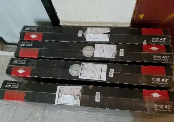 تلوزیون univa|تلویزیون و پروژکتور|ازنا, |دیوار