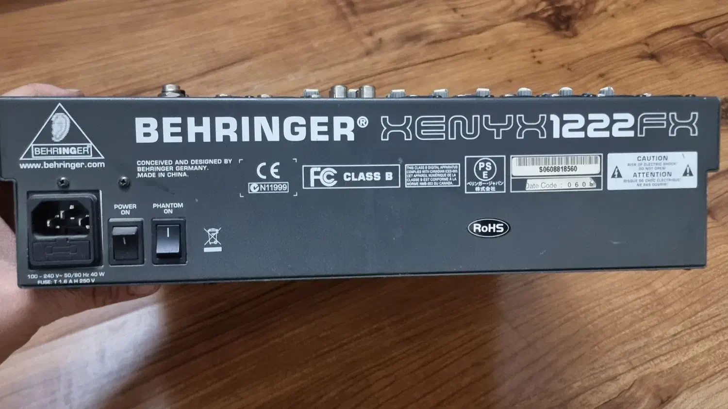 میکسر محبوب و بادوام بهرینگر ۱۲۲۲ اف ایکس|صوتی و تصویری|تهران, درختی|دیوار