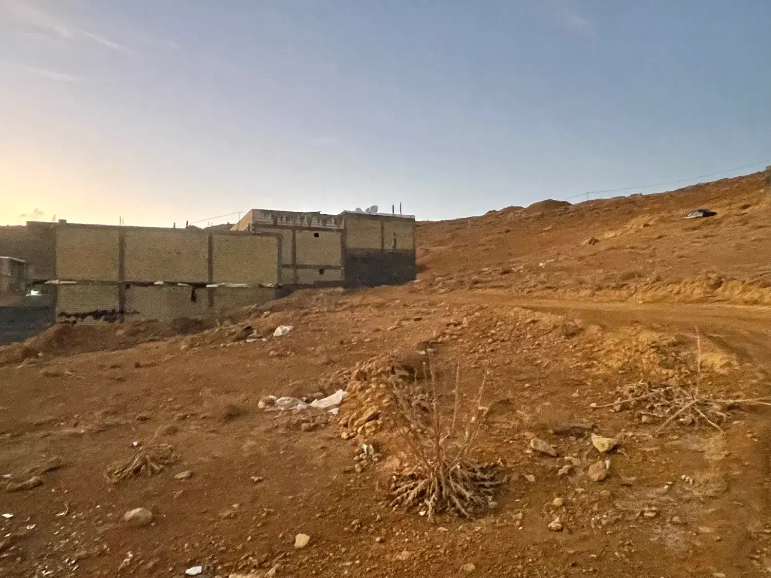 تعدادی زمین واقع در قصر قمشه|فروش زمین و ملک کلنگی|شیراز, شهرک قمشه|دیوار