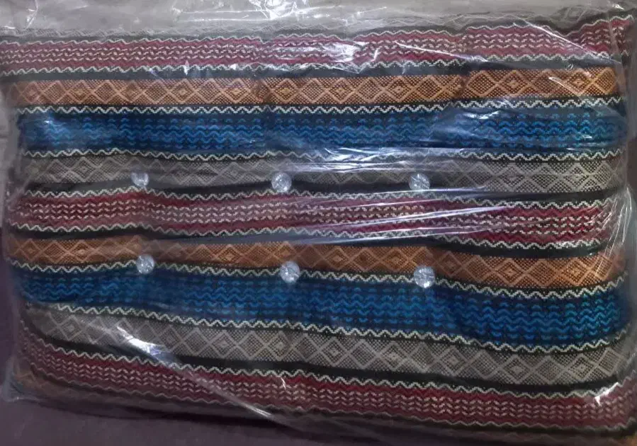 پشتی متکا لوله ای یلدایی|پشتی|سمنان, |دیوار