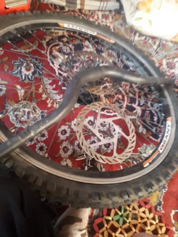 لاستیک دوچرغ وتعدادی لوازم رینگ|دوچرخه، اسکیت، اسکوتر|کرج, حصارک بالا|دیوار