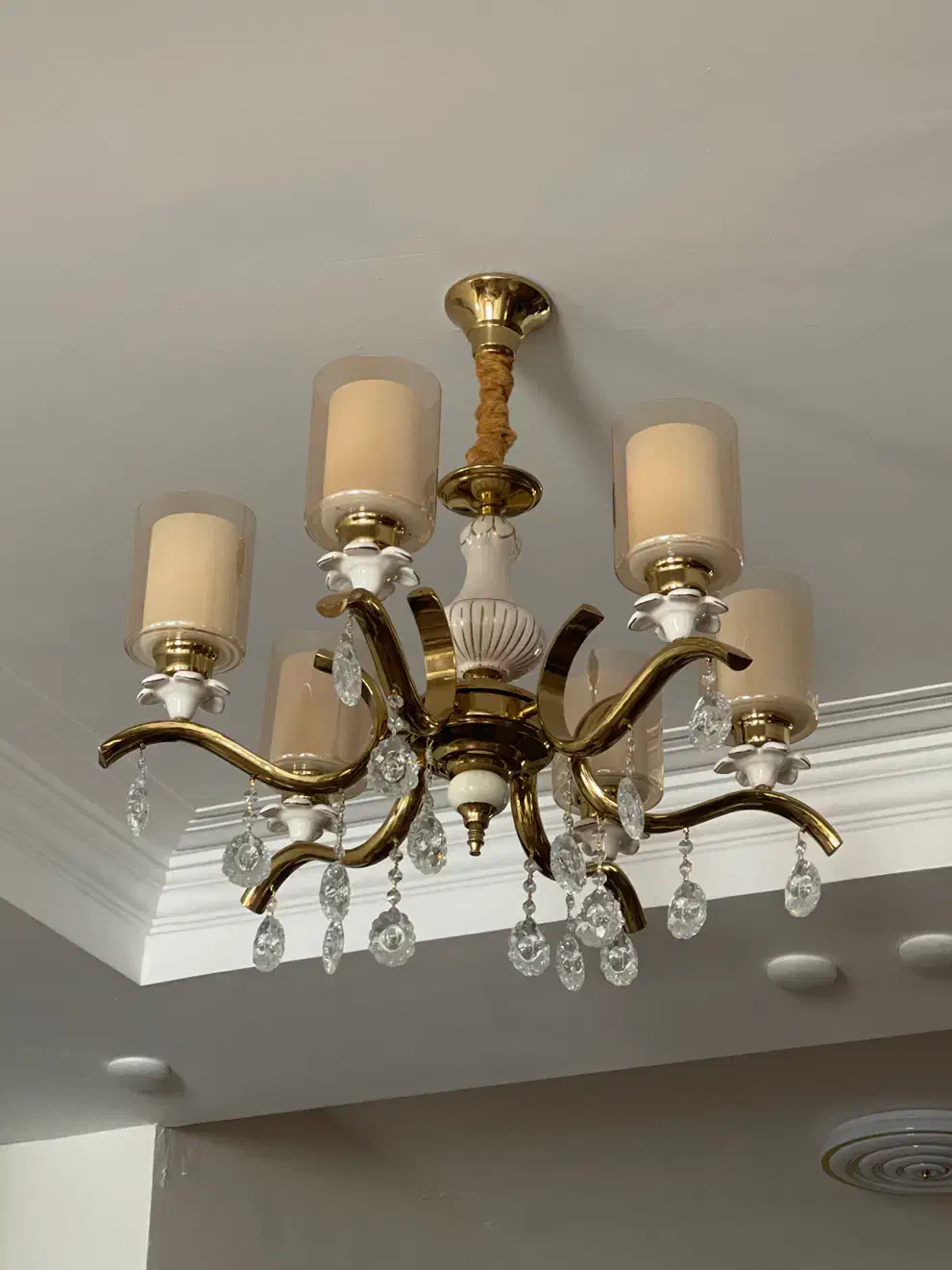 برق کاری و سیم کشی و نصب لوازم برقی ساختمان|خدمات پیشه و مهارت|سیرجان, |دیوار