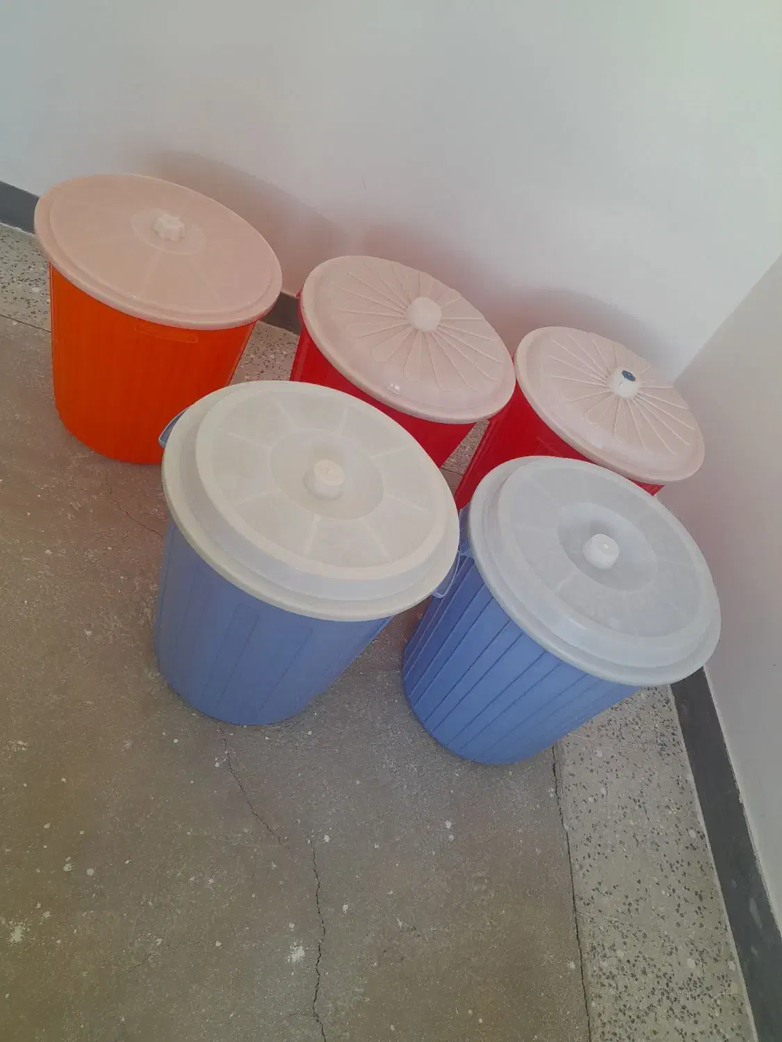 ۵ عدد سطل|ظروف نگهدارنده، پلاستیکی، یک‌بارمصرف|اسدآباد, |دیوار