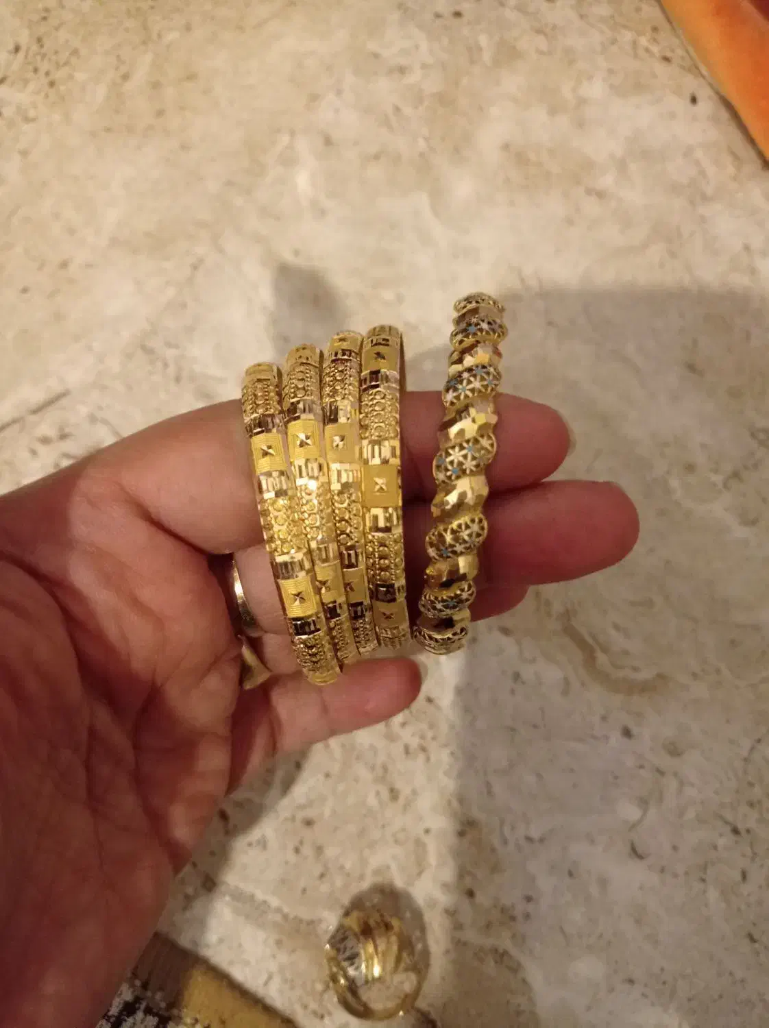 طلا دست دوم|جواهرات|اصفهان, بهارستان|دیوار