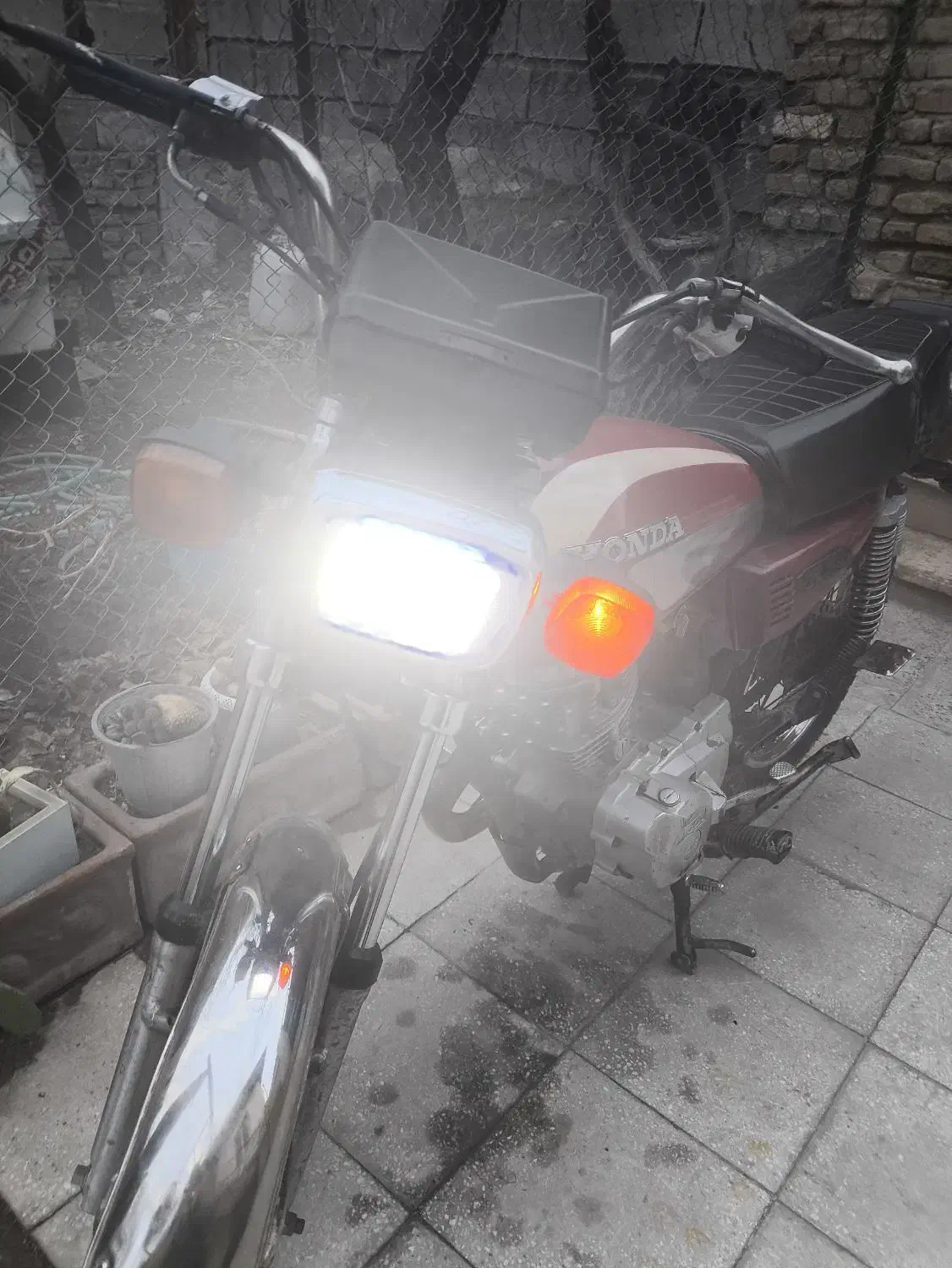 مدل 92همتاز|موتورسیکلت|بومهن, |دیوار