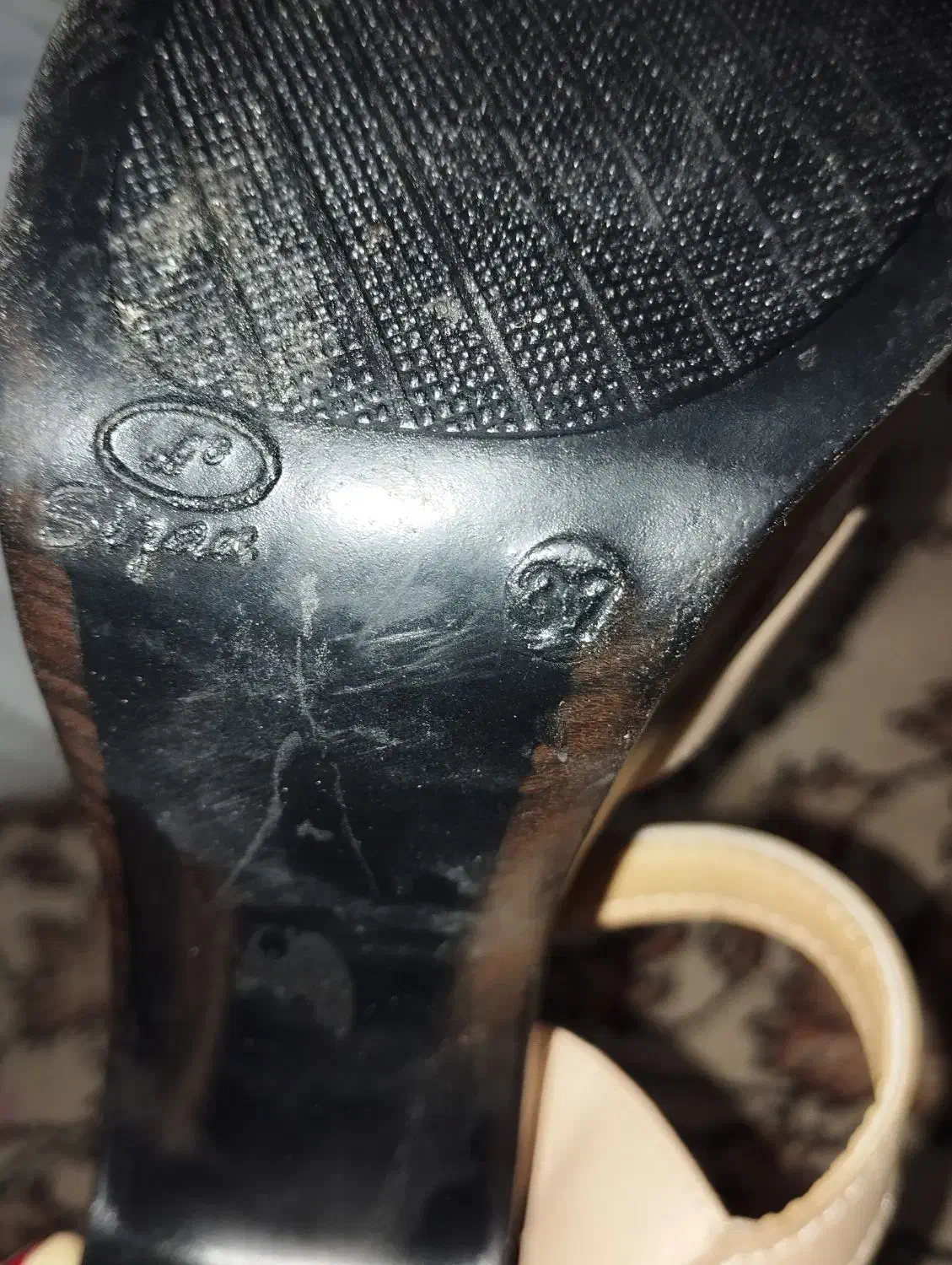 کفش و صندل در حد نو هستن|کیف، کفش، کمربند|اصفهان, قهجاورستان|دیوار