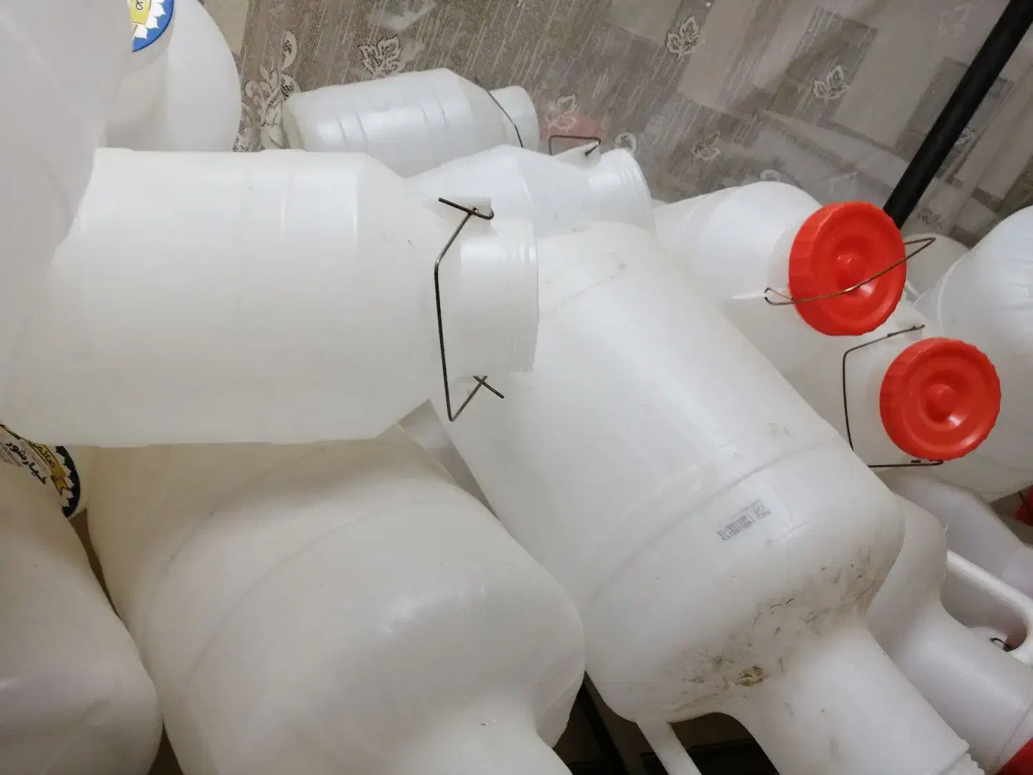 دبه 6 کیلویی و 12 کیلویی|ظروف نگهدارنده، پلاستیکی، یک‌بارمصرف|سبزوار, پیام|دیوار