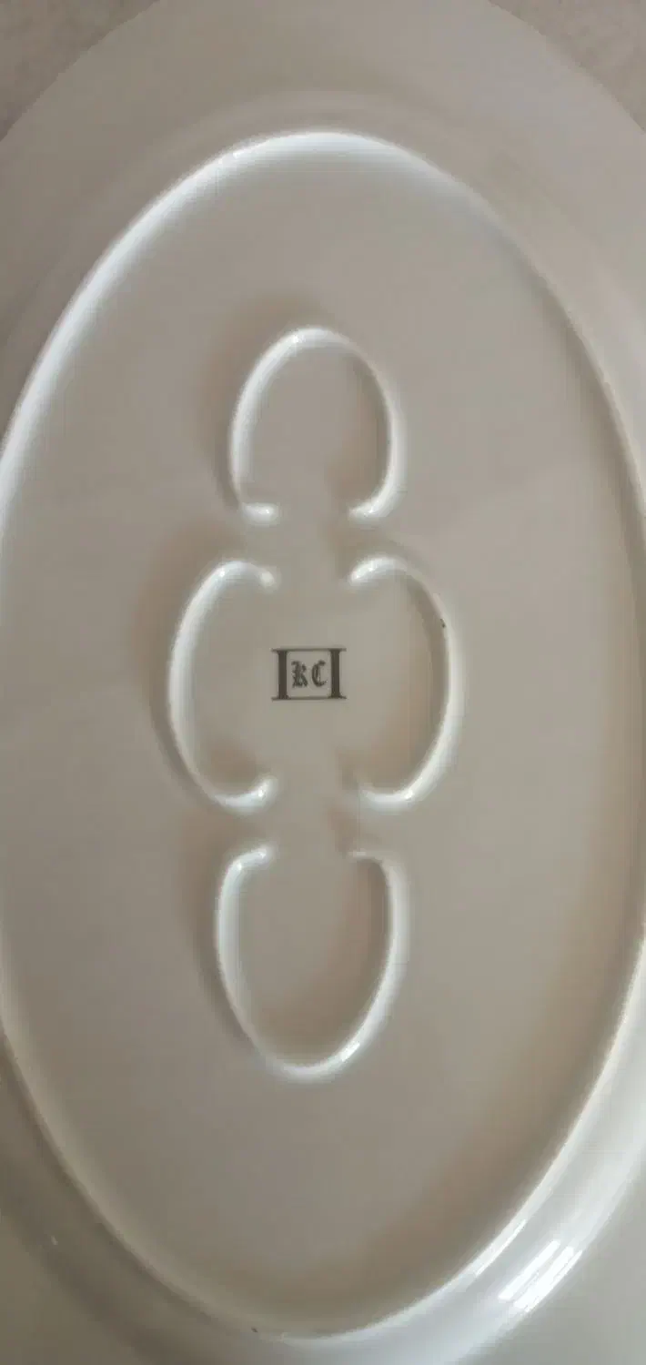 سرویس چینی ۱۲ نفره نو داخل کارتن معاوضه هم دارم|ظروف سرو و پذیرایی|اراک, |دیوار