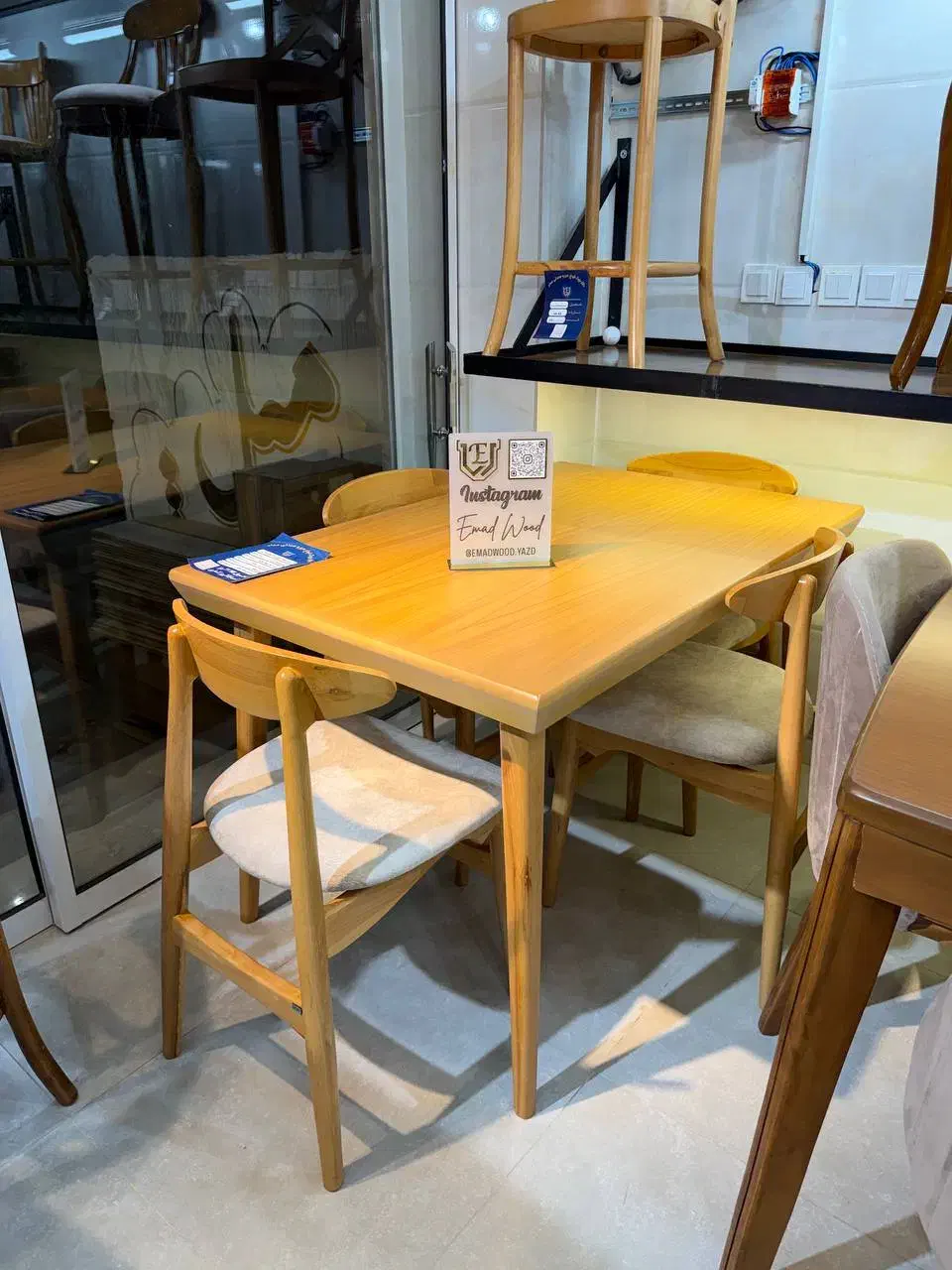 ناهارخوری وان فروشگاه عماد|میز و صندلی غذاخوری|یزد, |دیوار