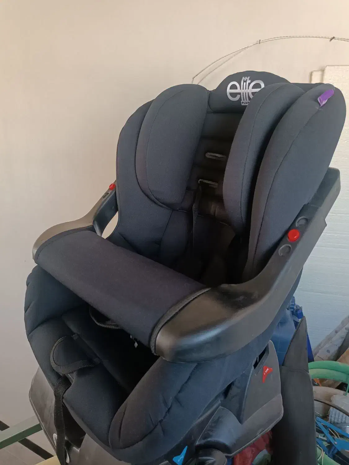 صندلی ماشین و کریر|تخت و صندلی بچه|ابهر, |دیوار