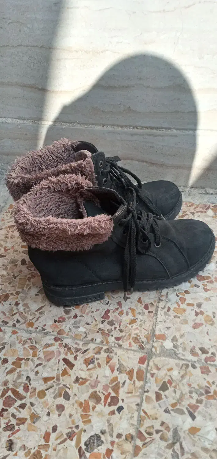 پوتین مناسب فصل|کیف، کفش، کمربند|خرمآباد, |دیوار