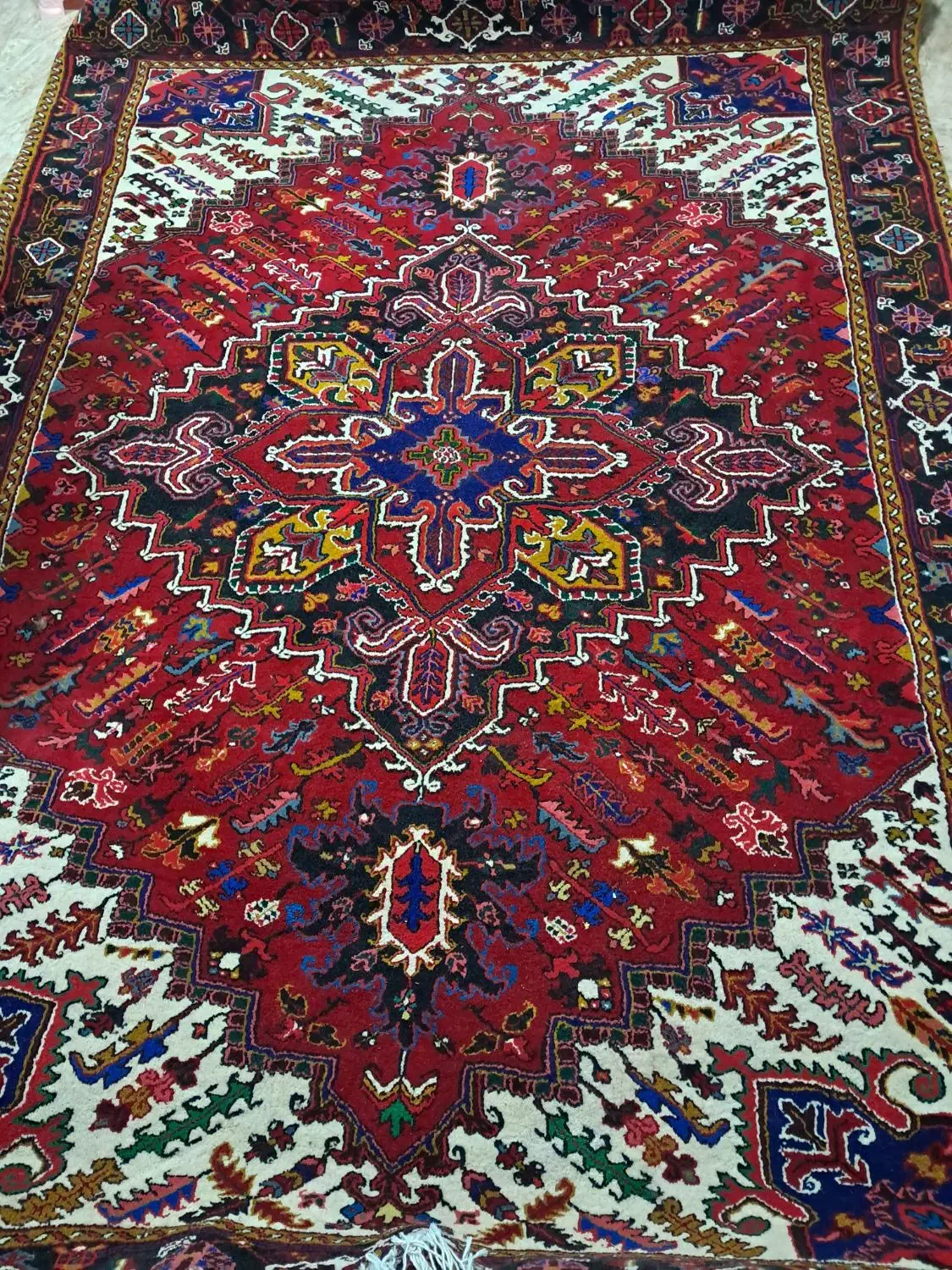 یک عدد ۹ متری مهربان|فرش|تبریز, |دیوار