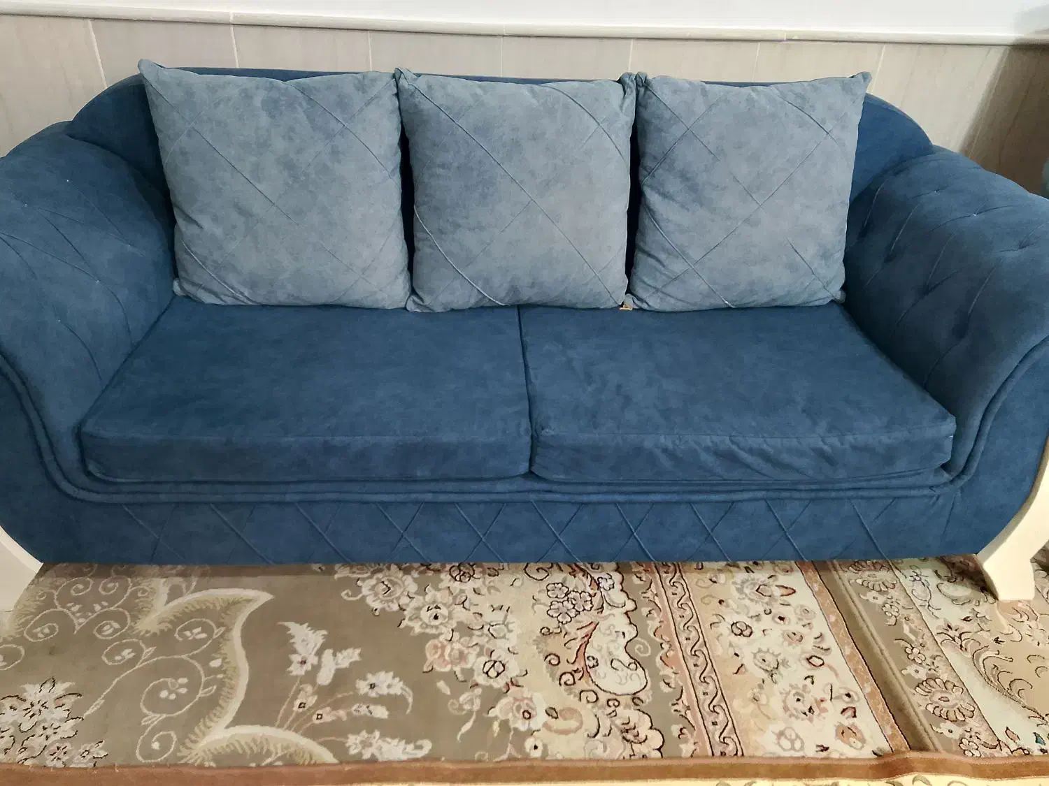 یک دست مبل راحتی|مبلمان خانگی و میز عسلی|نیشابور, گنبد سبز|دیوار