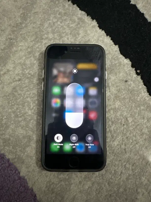 Iphone se 2020|موبایل|فردیس, شهرک شهید حسینی|دیوار
