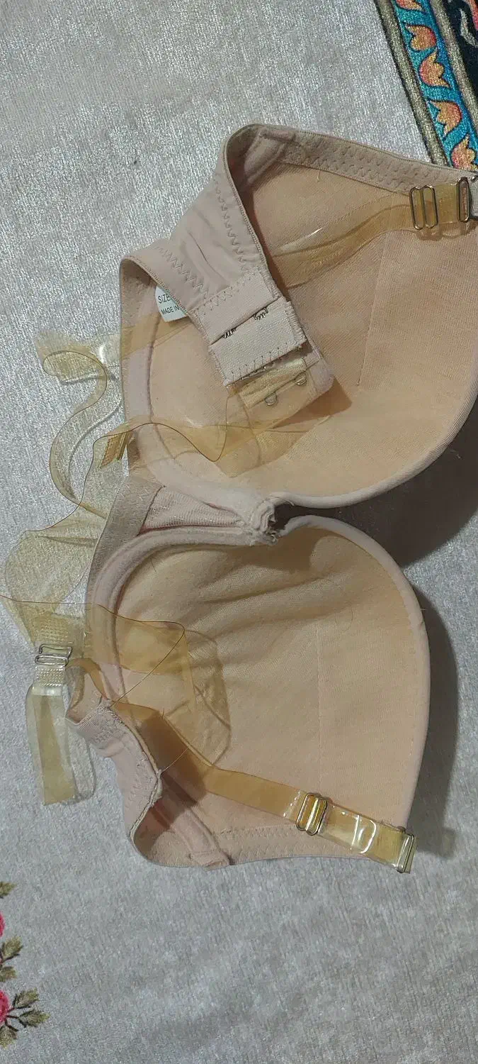 سوتین اسفنجی بند و کمر نامرئی سایز۷۵و۸۰|لباس|پرند, فاز ۳|دیوار