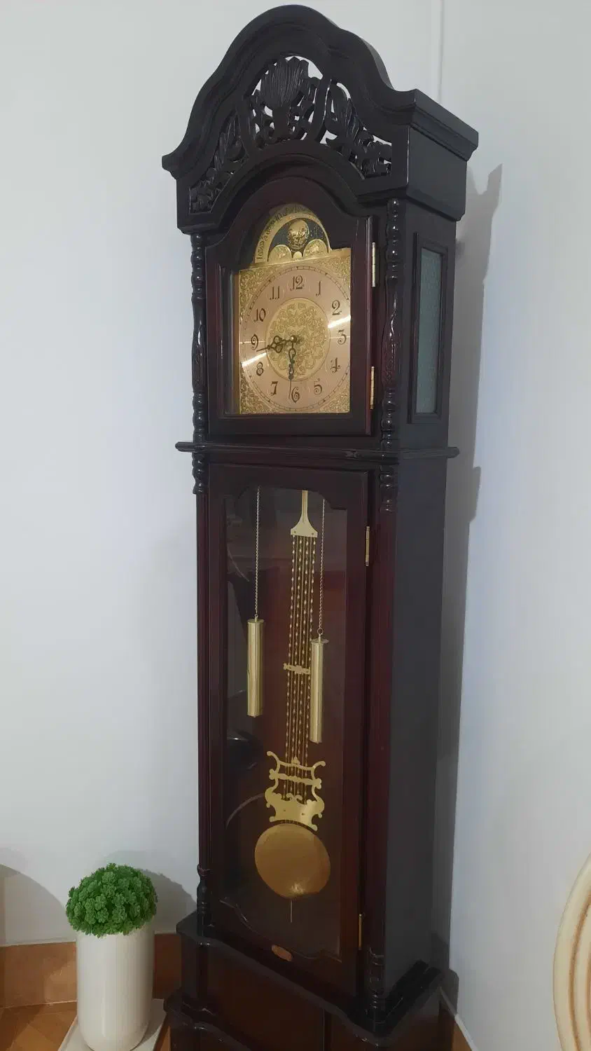 ساعت ایستاده .تمیز و نو کاملا سالم ۶۰۰ هزار|ساعت دیواری و تزئینی|کوهدشت, |دیوار