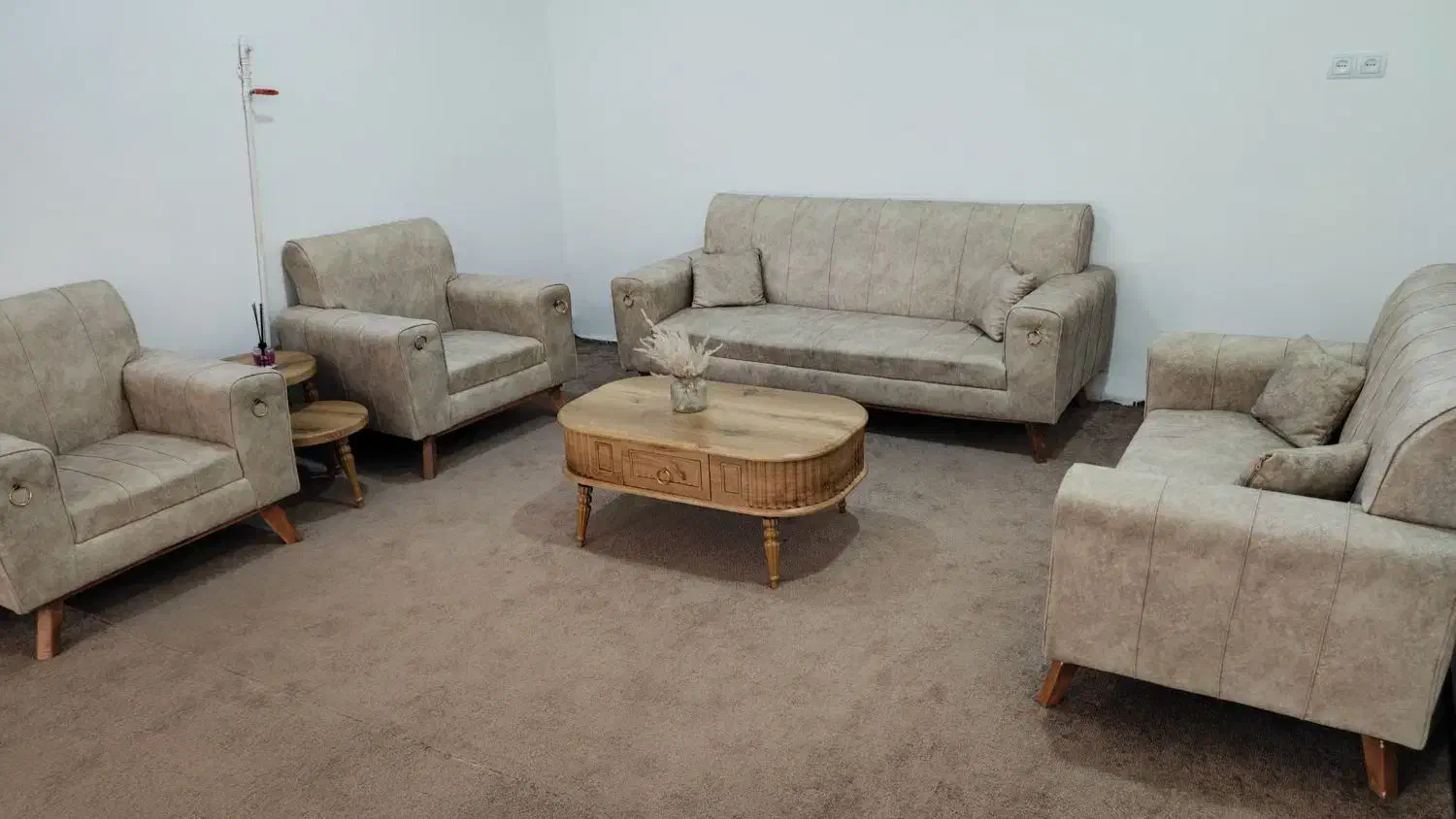 موبلمان نو|مبلمان خانگی و میز عسلی|اهواز, زندوکیلی|دیوار