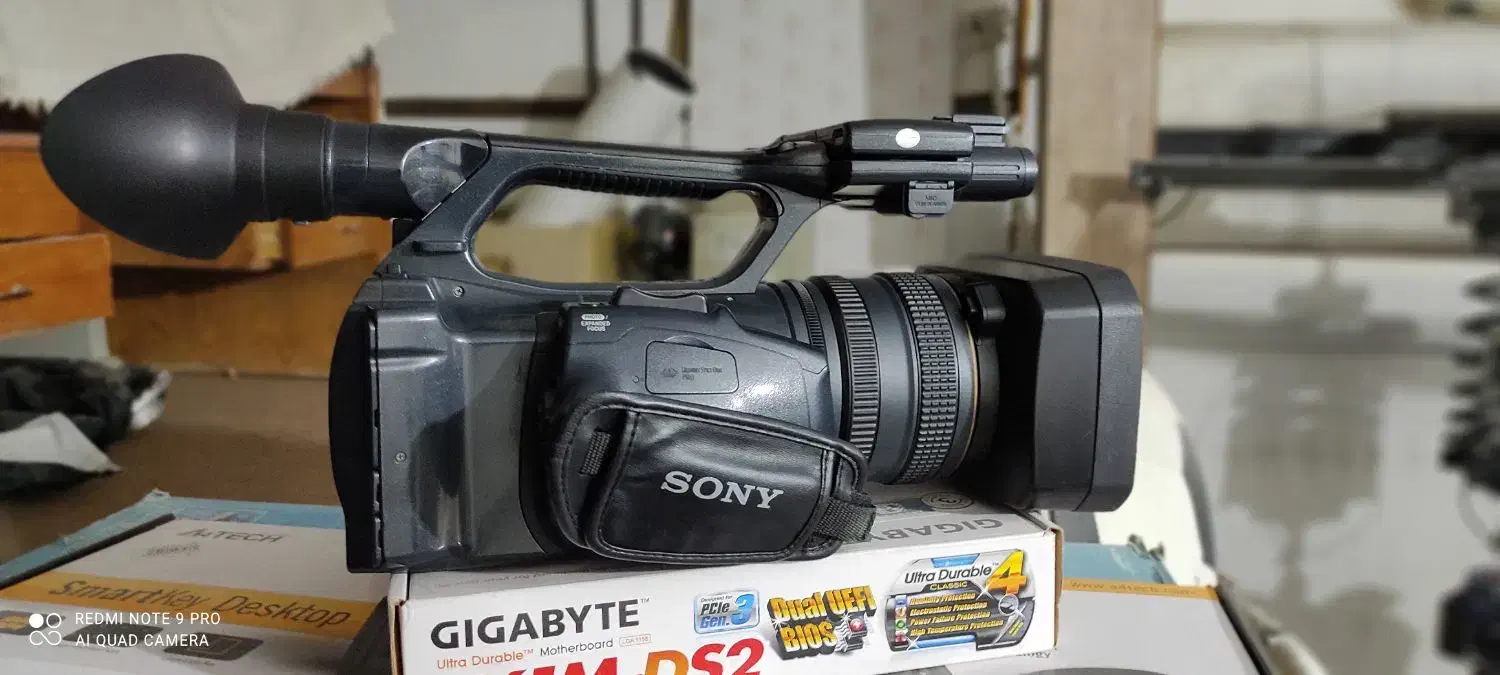 دوربین فیلمبرداری fx1000 و دستگاه لمینت سرد و گرم|دوربین عکاسی و فیلم‌برداری|رامهرمز, |دیوار