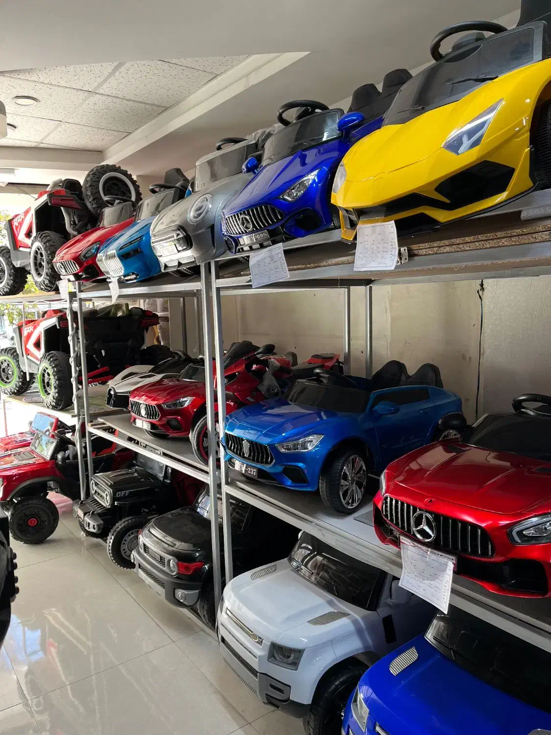 ماشین شارژی بنز AMG اصلی|اسباب‌بازی بچه|قزوین, |دیوار