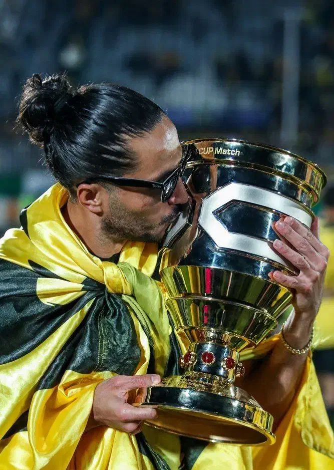 یک عدد باغ دارم|فعالیت داوطلبانه|پیر بکران, |دیوار