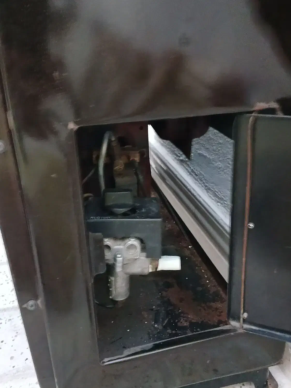 بخاری آذر گاز|بخاری، هیتر، شومینه|اراک, |دیوار