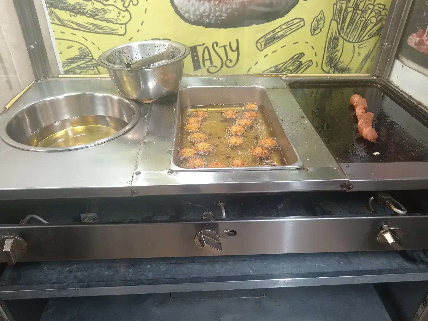 کارگر ساده برای آماده سازی|استخدام خدمات فروشگاه و رستوران|تهران, آشتیانی|دیوار