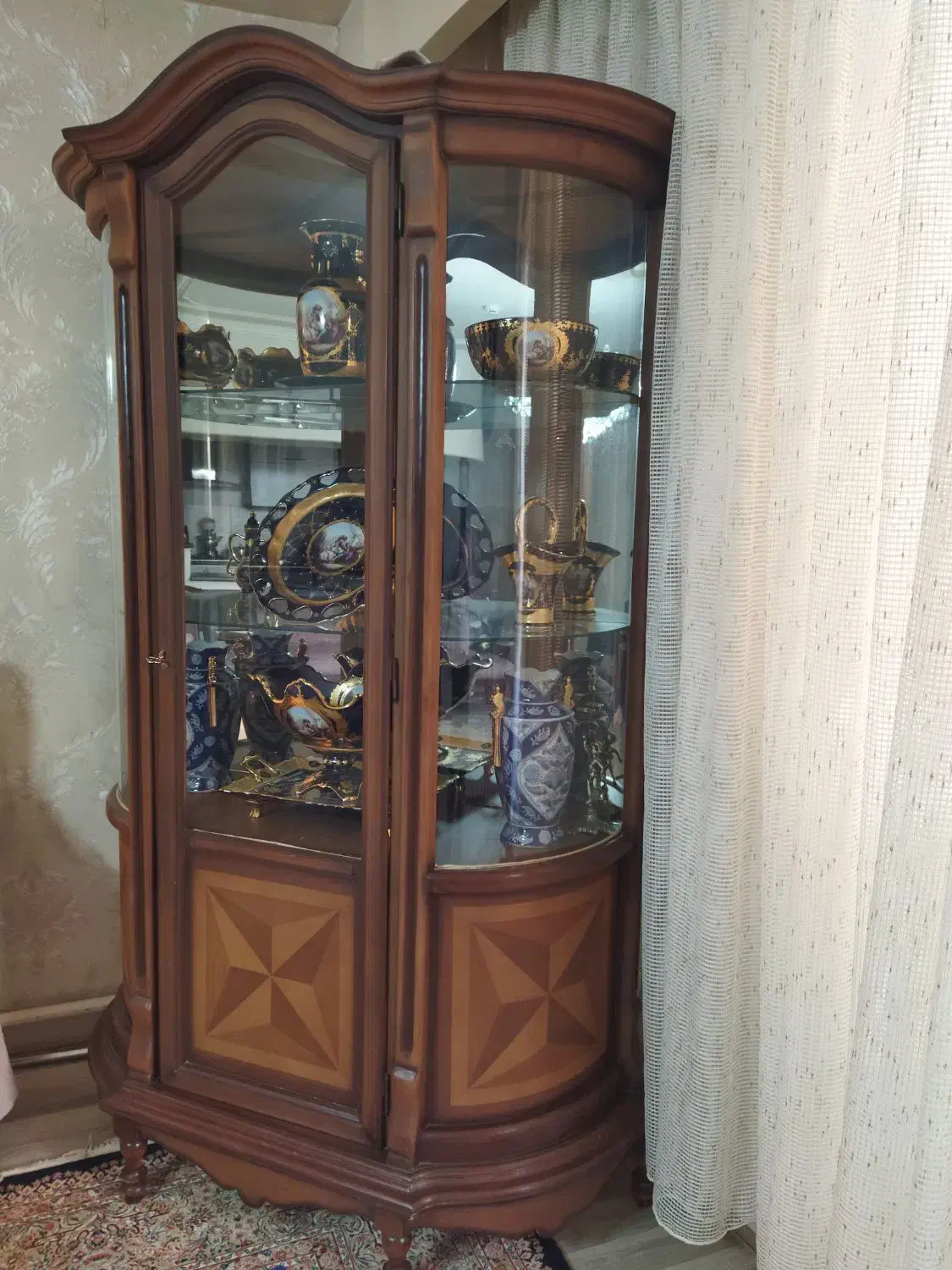 بوفه از چوب گردو|بوفه، ویترین، کنسول|صوفیان, |دیوار