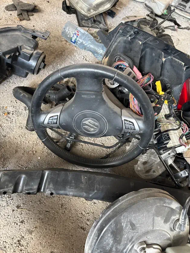 کلیه قطعات یدکی سوزوکی ویتارا|قطعات یدکی و لوازم جانبی|تهران, بازار|دیوار