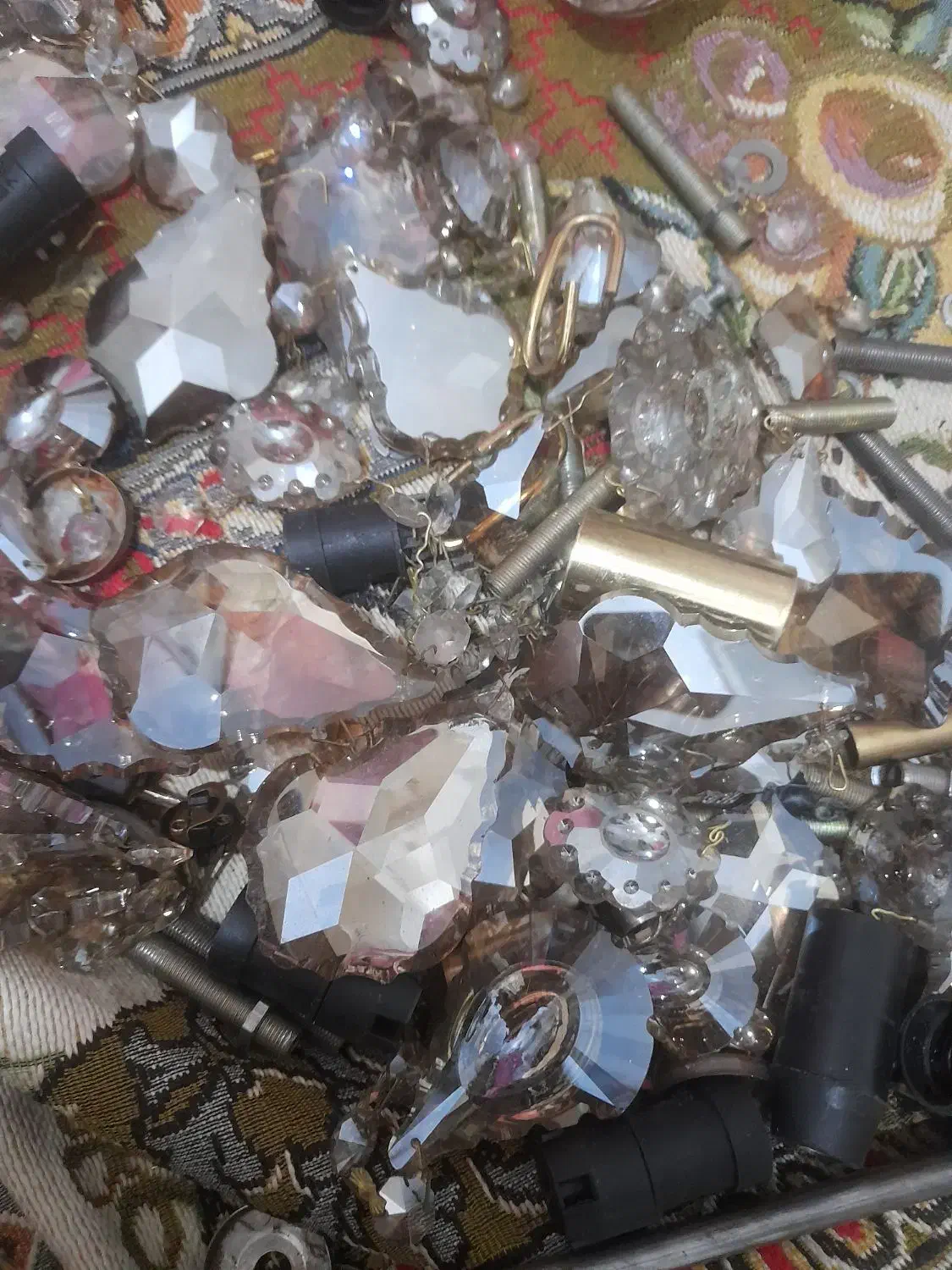 پخش قطعت لوستر لاله وشامپاینی دست دوم|لوستر و چراغ آویز|نسیمشهر, |دیوار