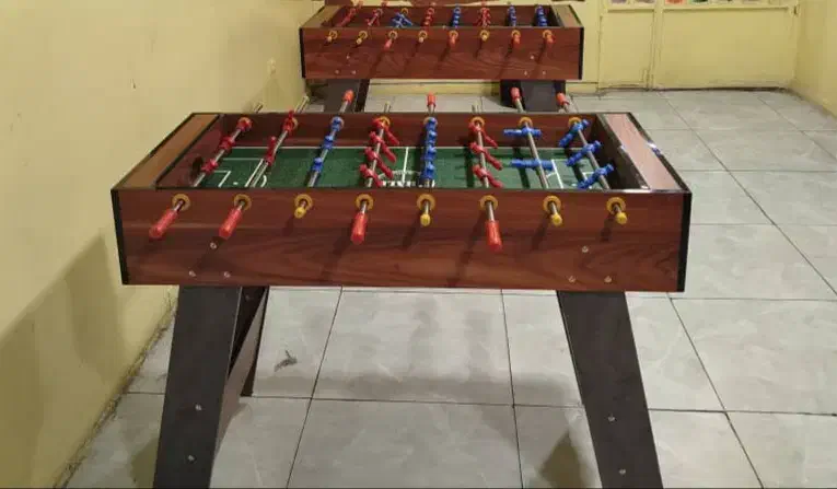 فوتبال دستی مناسب منازل ، مدارس ، ویلا باغ|ورزش‌های توپی|خرم‌آباد, |دیوار