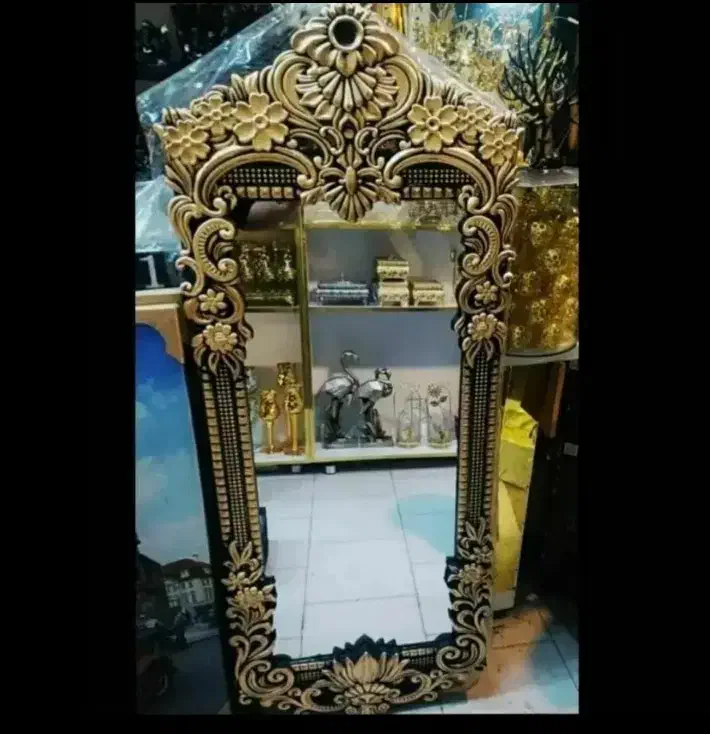 آینه بلند|آینه|اصفهان, سنبلستان|دیوار