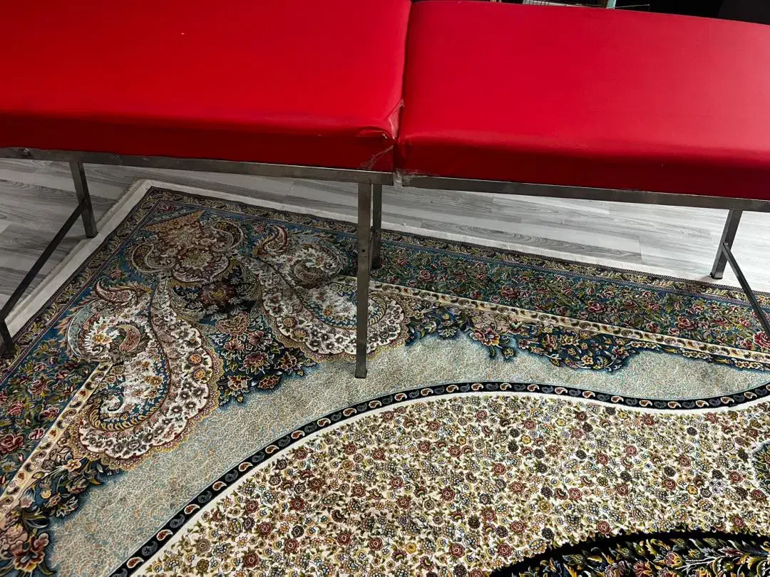 تخت|آرایشگاه و سالن‌های زیبایی|جلفا, |دیوار