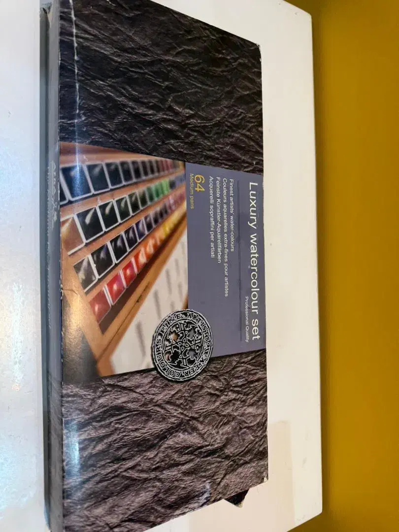 آبرنگ (۶۴) رنگ|لوازم التحریر|کاشان, زیدی|دیوار