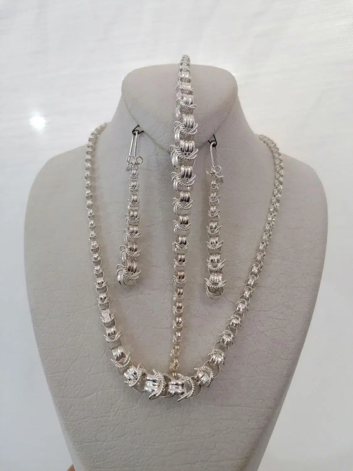 زنجیرچینابی نقره زنجیر نقره|جواهرات|یزد, |دیوار