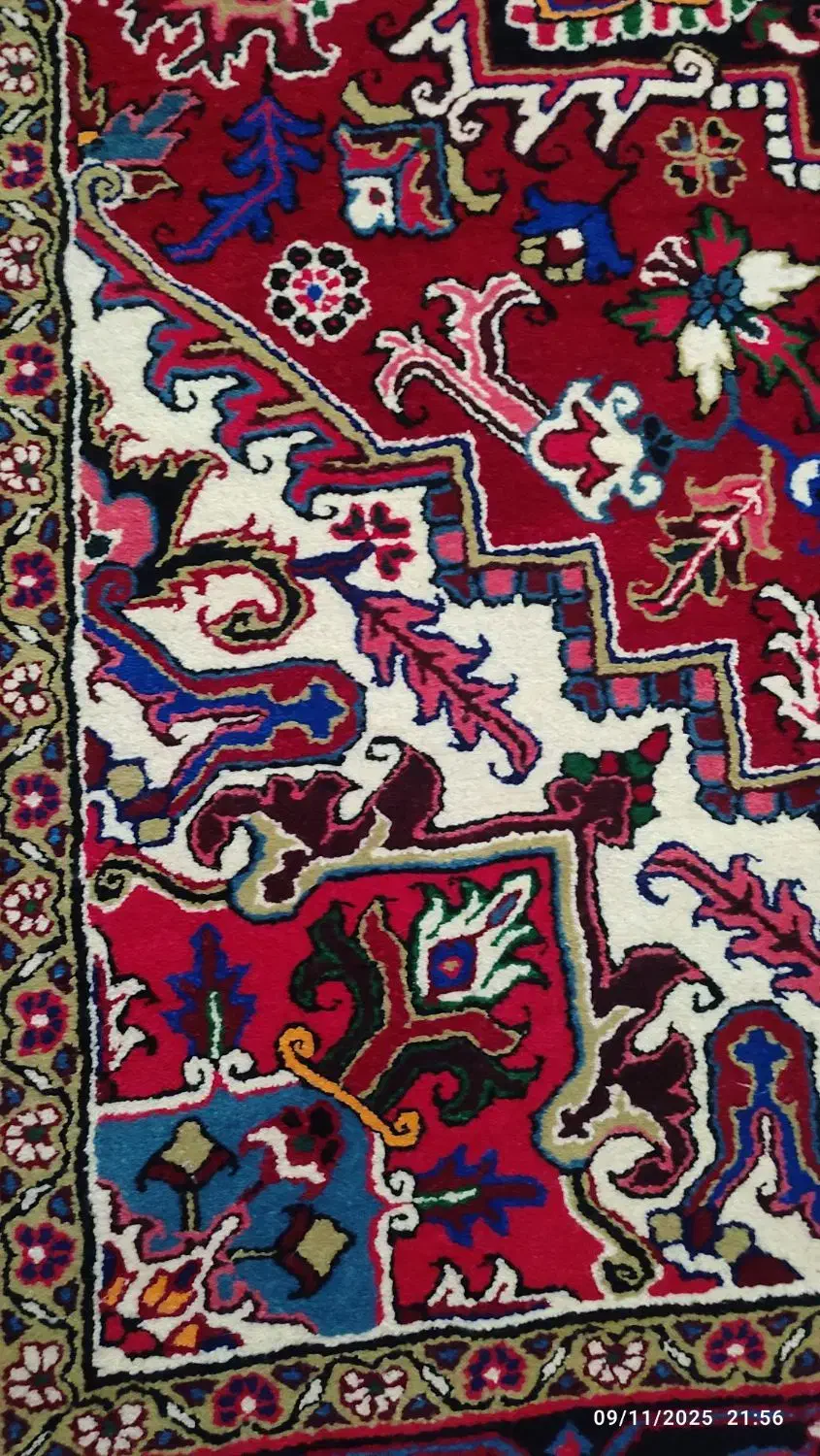 فرش دستبافت هریس|فرش|تبریز, |دیوار