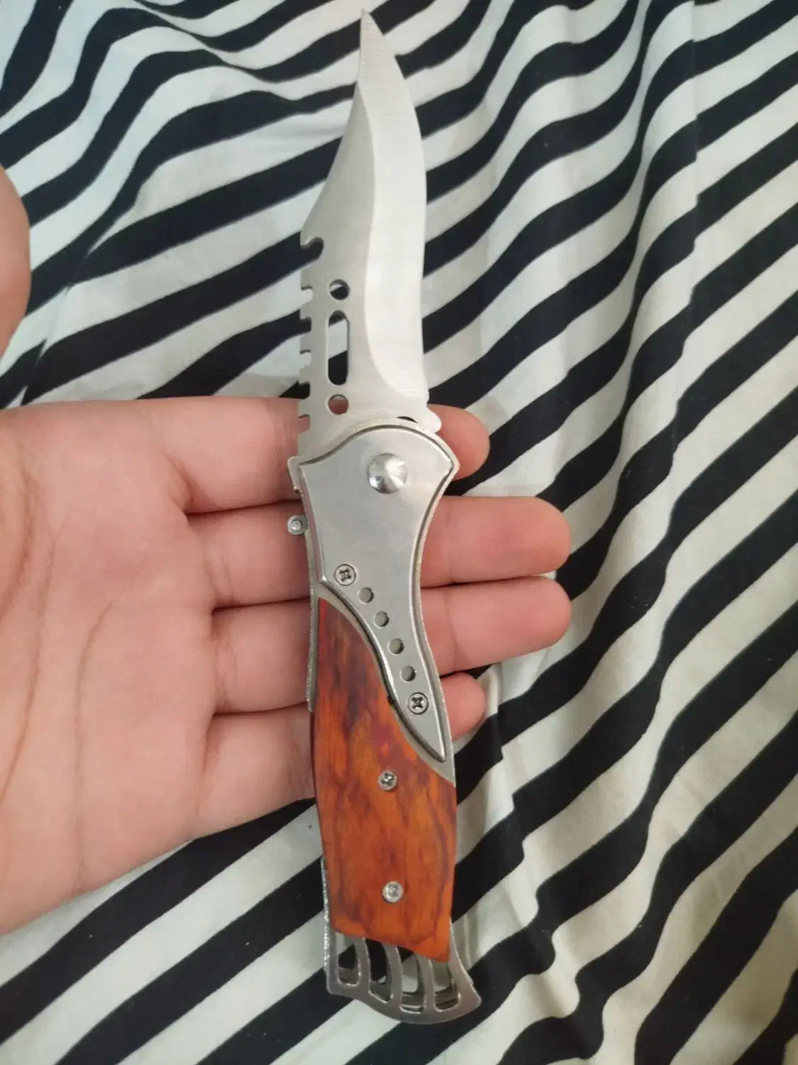 چاقوی کوهنوردی ضامن دار|کوهنوردی و کمپینگ|اصفهان, بهارستان (مخابرات)|دیوار